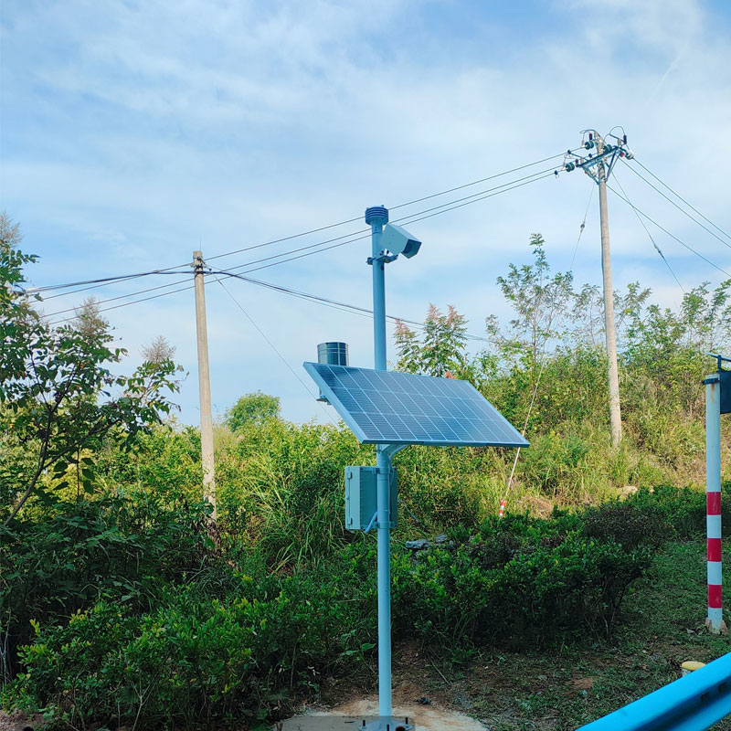 路面狀況監(jiān)測(cè)站